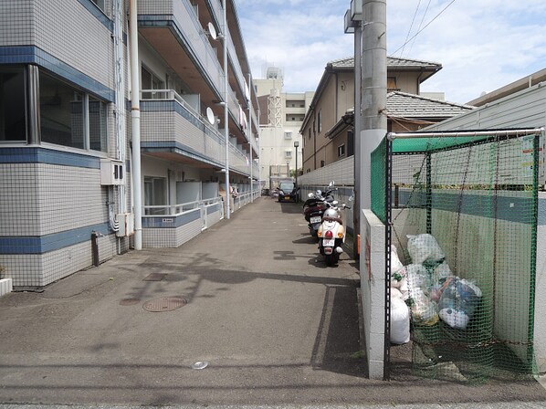 東照宮駅 徒歩10分 3階の物件外観写真